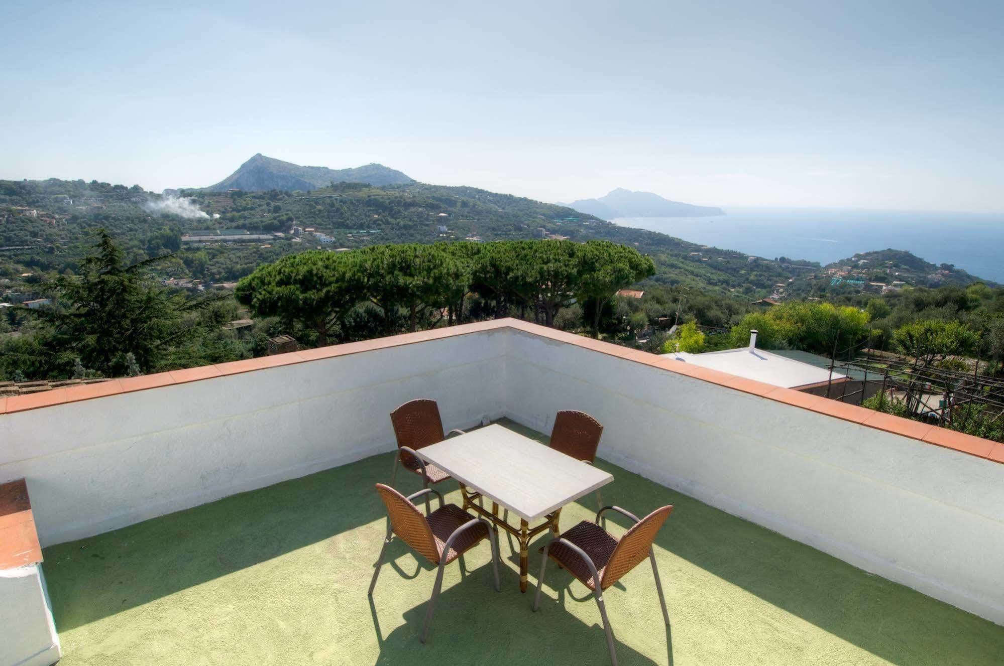 Freedom Holiday Residence Massa Lubrense Extérieur photo
