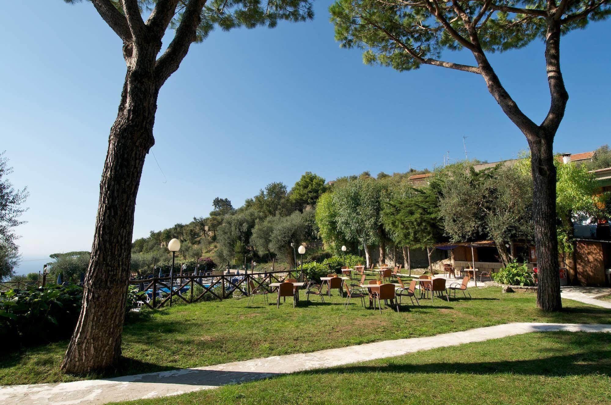 Freedom Holiday Residence Massa Lubrense Extérieur photo