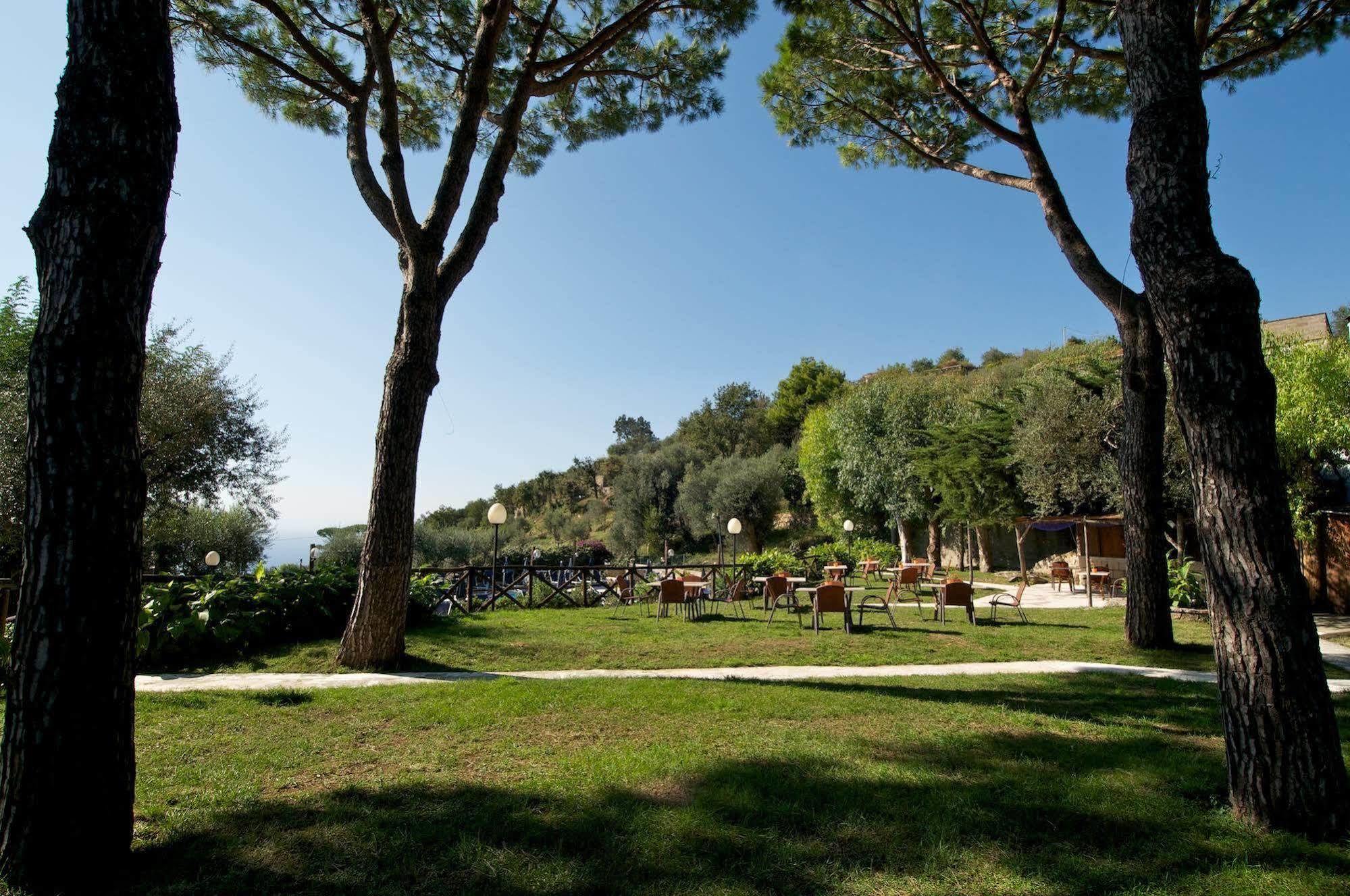 Freedom Holiday Residence Massa Lubrense Extérieur photo